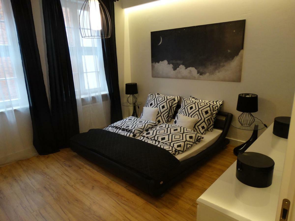 Black&White Apartment- Wierzbowa 5 Poznaň Exteriér fotografie
