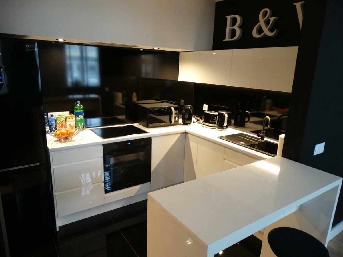 Black&White Apartment- Wierzbowa 5 Poznaň Exteriér fotografie